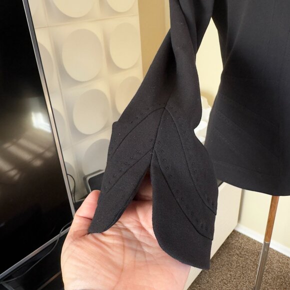 - Elie Tahari Structured Black Blazer Power Dressing Lady Boss Size S    - Z2346 - Picture 5 of 11